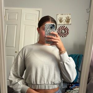Zara Gray Cropped Sweatshirt